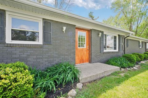 Tiny photo for 8696 E State Road 18, Galveston, IN 46932 (MLS # 202614432)