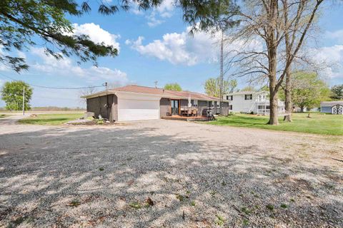 Tiny photo for 8696 E State Road 18, Galveston, IN 46932 (MLS # 202614432)