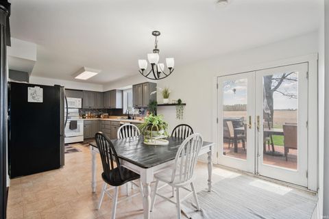 Tiny photo for 8696 E State Road 18, Galveston, IN 46932 (MLS # 202614432)