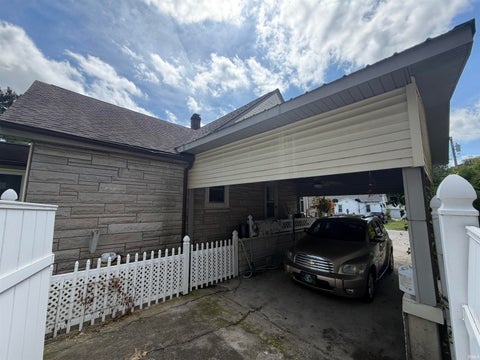 Tiny photo for 702 NW 2nd Street, Washington, IN 47501 (MLS # 202634434)