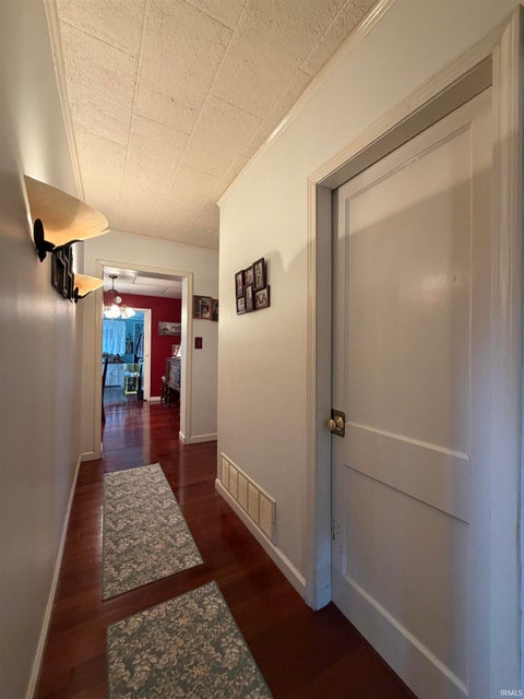 Tiny photo for 702 NW 2nd Street, Washington, IN 47501 (MLS # 202634434)