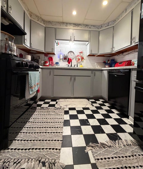 Tiny photo for 702 NW 2nd Street, Washington, IN 47501 (MLS # 202634434)