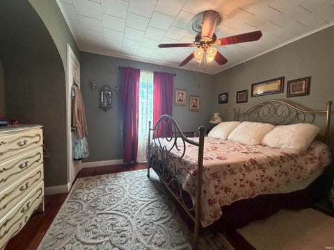 Tiny photo for 702 NW 2nd Street, Washington, IN 47501 (MLS # 202634434)