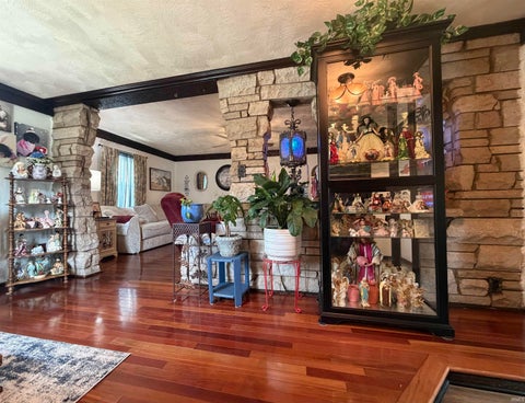 Tiny photo for 702 NW 2nd Street, Washington, IN 47501 (MLS # 202634434)