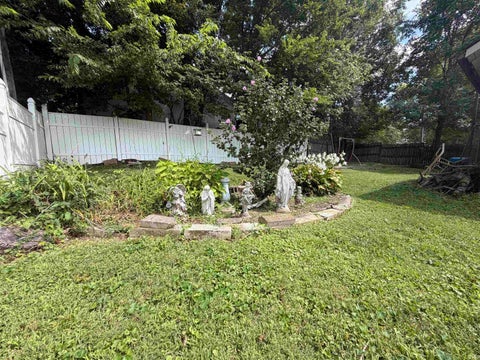 Tiny photo for 702 NW 2nd Street, Washington, IN 47501 (MLS # 202634434)