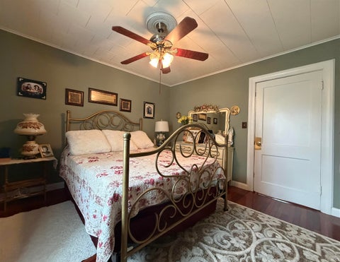 Tiny photo for 702 NW 2nd Street, Washington, IN 47501 (MLS # 202634434)
