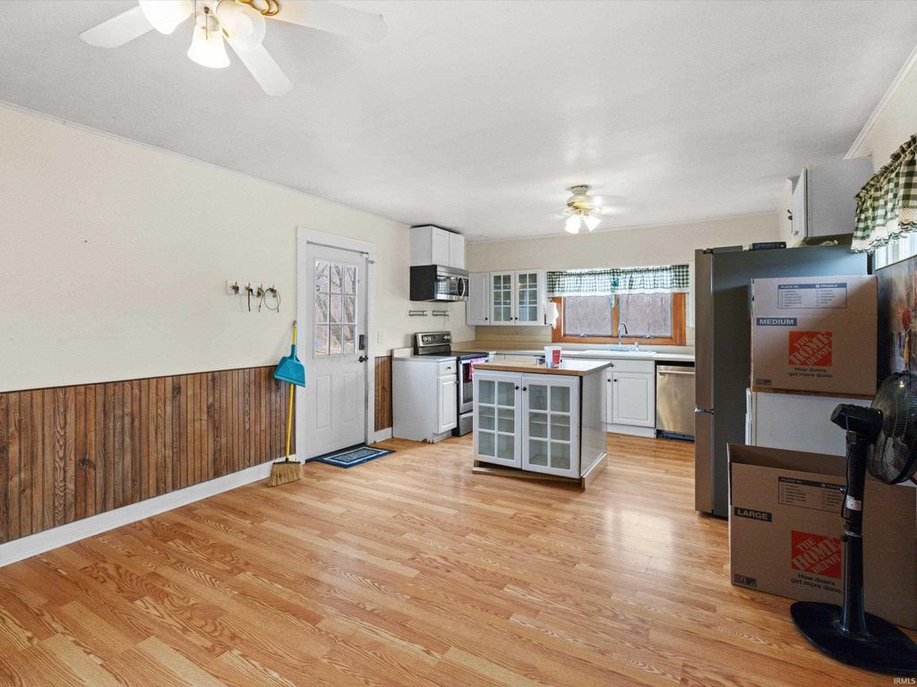 Photo of 6207 S Augusta Vigo Street, Winslow, IN 47598 (MLS # 202605216)