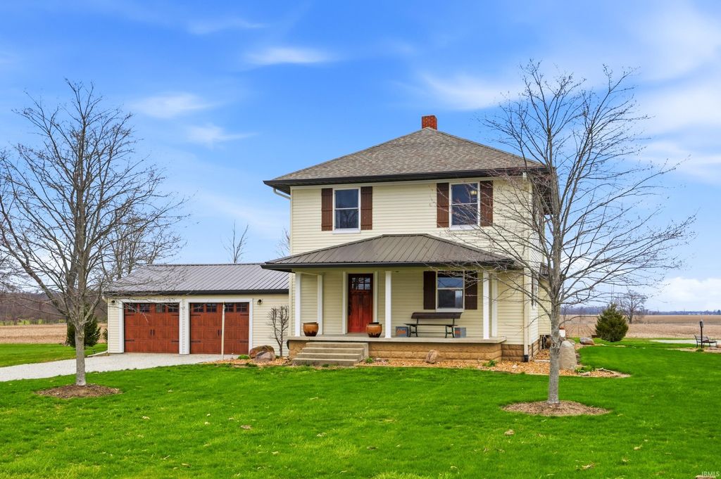 Photo of 10060 W County Road 400 S, Daleville, IN 47334 (MLS # 202610924)