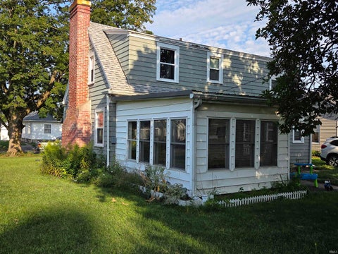 Tiny photo for 511 S Illinois Street, Monticello, IN 47960 (MLS # 202636698)
