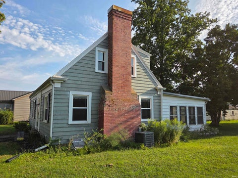 Tiny photo for 511 S Illinois Street, Monticello, IN 47960 (MLS # 202636698)