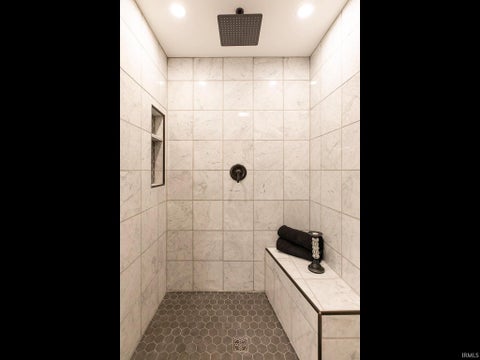 Tiny photo for 3118 S Hoff Lane, Bloomington, IN 47403 (MLS # 202644183)