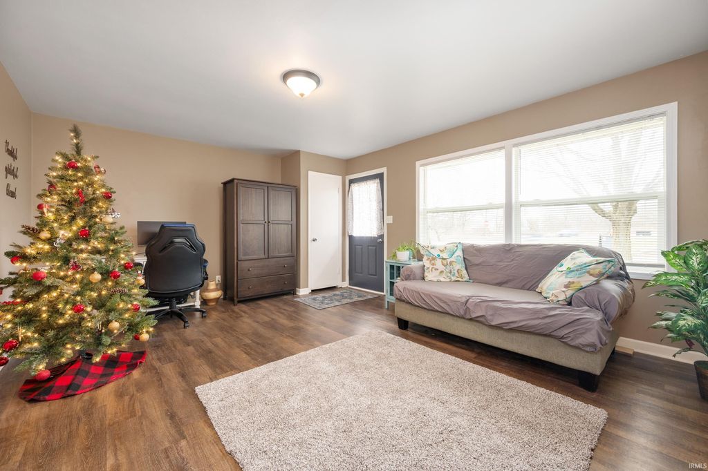 Photo of 100 N Tyrone Avenue, Muncie, IN 47304 (MLS # 202549768)