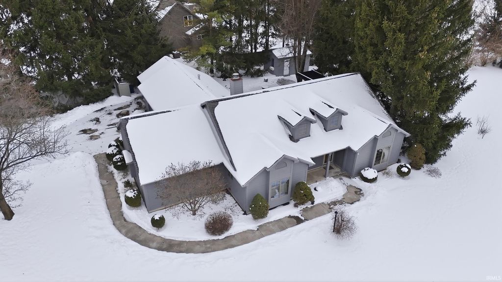 Photo of 14721 Lightning Ridge Run, Fort Wayne, IN 46814 (MLS # 202604777)