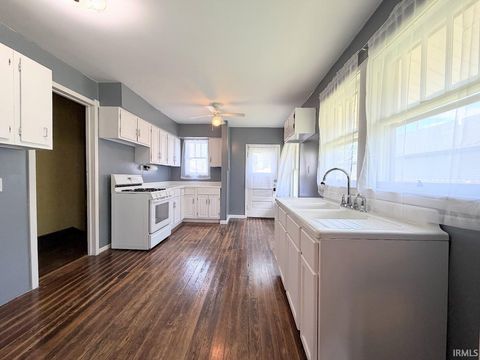 Tiny photo for 1108 N Courtland Avenue, Kokomo, IN 46901 (MLS # 202622762)