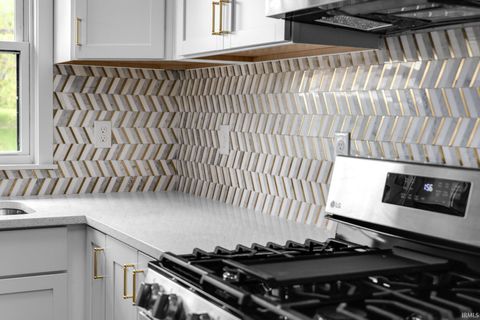 Tiny photo for 1108 Potomac Avenue, Lafayette, IN 47905 (MLS # 202613693)