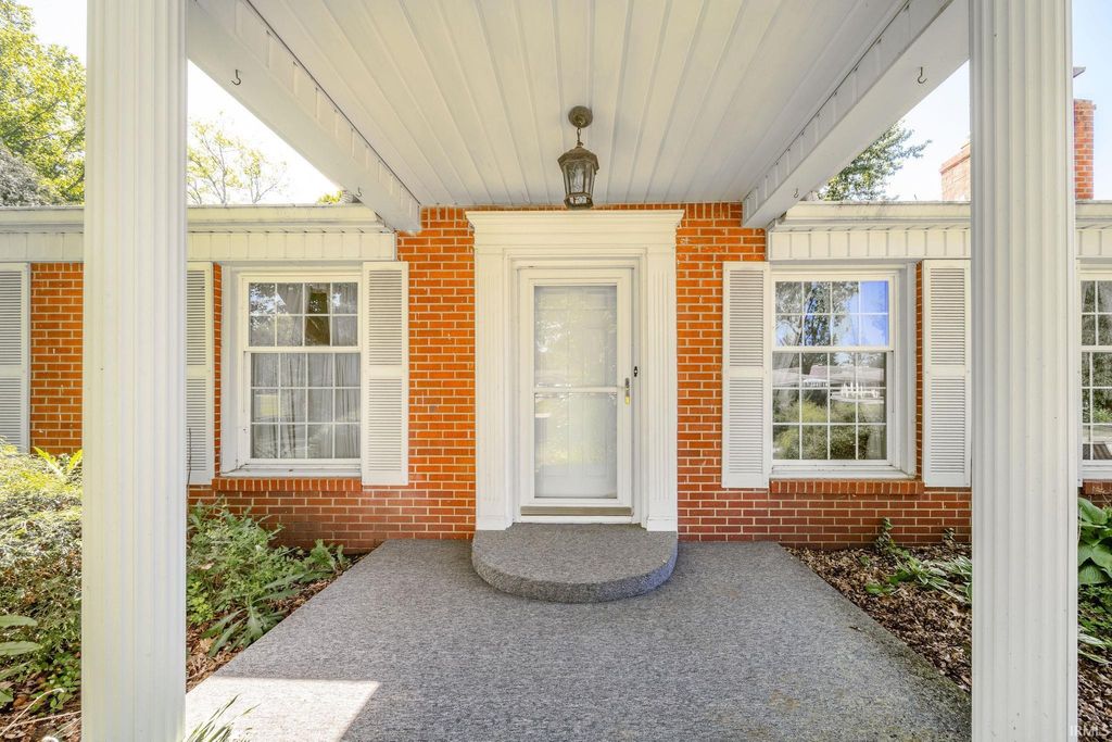 Photo of 2419 Melody Lane, Anderson, IN 46012 (MLS # 202618831)