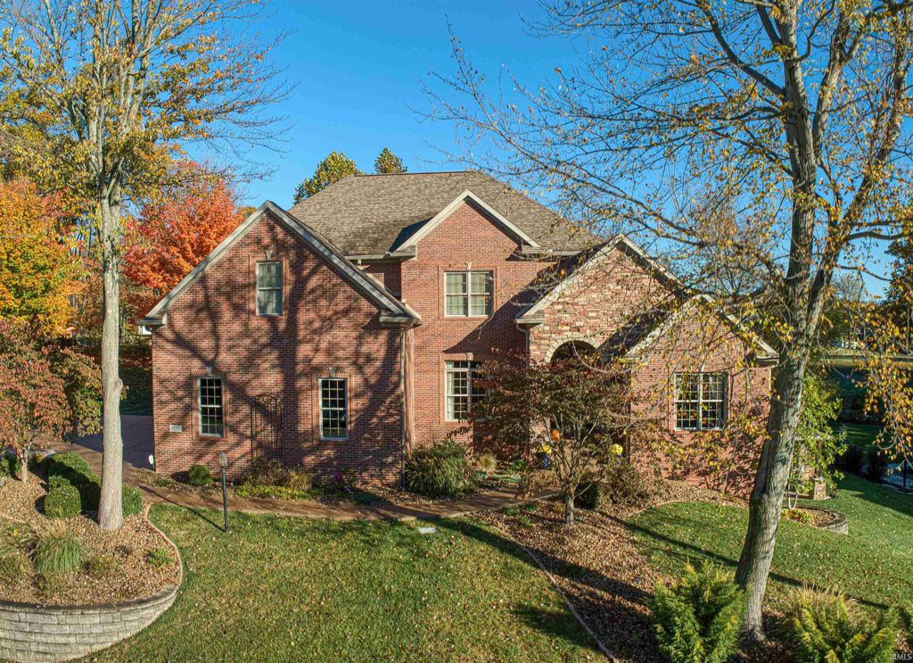 Photo of 6598 Deertrail Court, Newburgh, IN 47630 (MLS # 202607208)