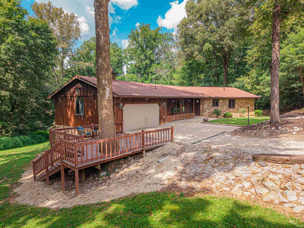 Photo of 5677 S Yankeetown Road, Boonville, IN 47601 (MLS # 202635708)