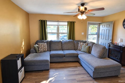 Tiny photo for 607 Lexington Road, Evansville, IN 47710 (MLS # 202643657)
