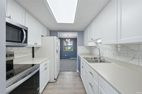 Tiny photo for 6116 Beaumont Drive, Fort Wayne, IN 46825 (MLS # 202610586)