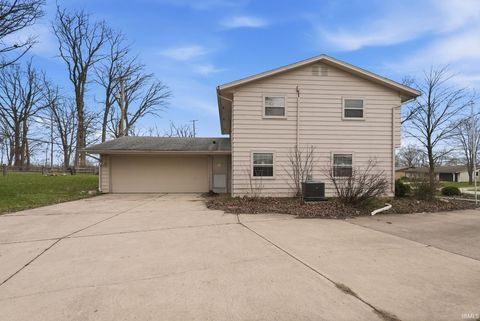 Tiny photo for 6116 Beaumont Drive, Fort Wayne, IN 46825 (MLS # 202610586)
