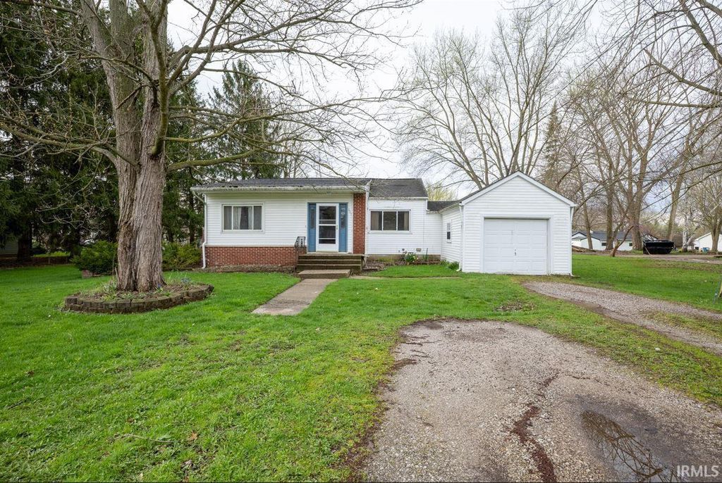 Photo of 607 W North Street, Fremont, IN 46737 (MLS # 202615310)