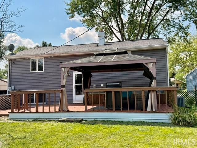 Photo of 1124 Hiawatha Court, Wabash, IN 46992 (MLS # 202630496)