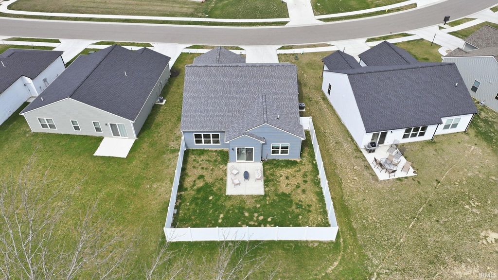 Photo of 1209 Verdigris Pass, Fort Wayne, IN 46845 (MLS # 202612309)