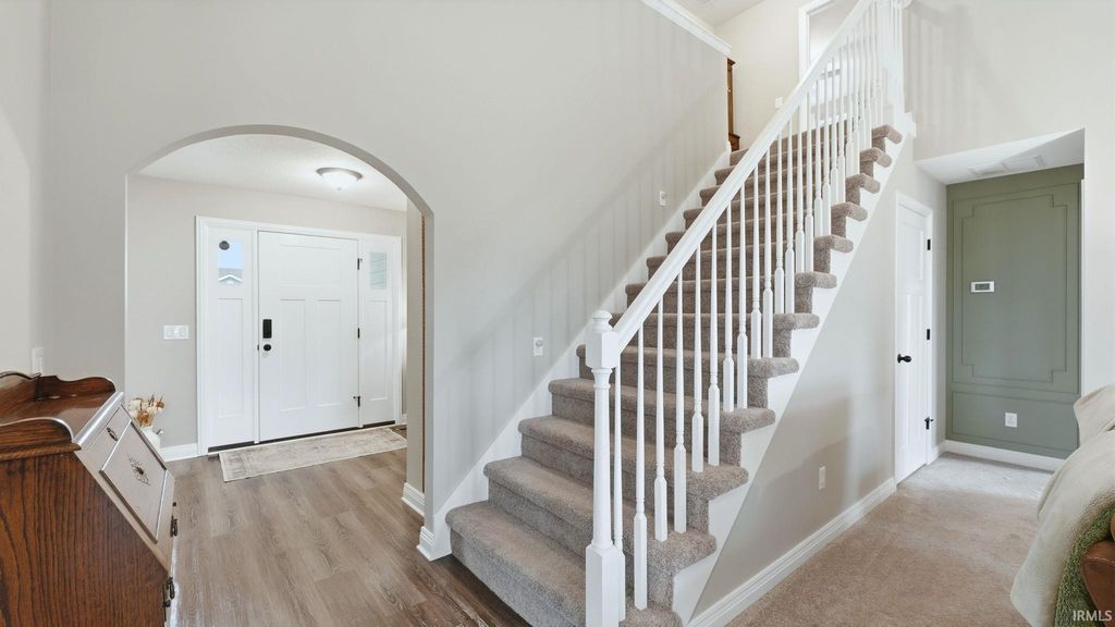 Photo of 9489 Belinni Lane, Fort Wayne, IN 46818 (MLS # 202607217)