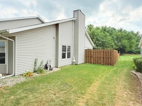 Tiny photo for 1527 W 31st Street, Marion, IN 46953 (MLS # 202637335)