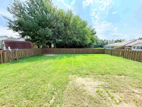 Tiny photo for 1527 W 31st Street, Marion, IN 46953 (MLS # 202637335)