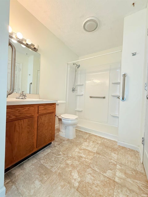 Tiny photo for 1527 W 31st Street, Marion, IN 46953 (MLS # 202637335)