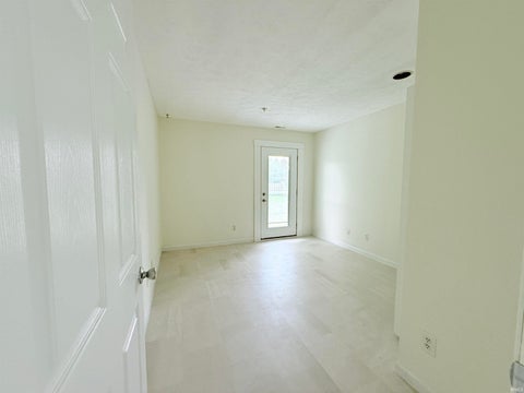 Tiny photo for 1527 W 31st Street, Marion, IN 46953 (MLS # 202637335)