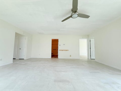 Tiny photo for 1527 W 31st Street, Marion, IN 46953 (MLS # 202637335)