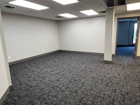 Tiny photo for 123 N Buckeye Street #Suite A & B, Kokomo, IN 46901 (MLS # 202613338)