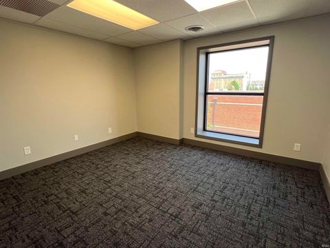 Tiny photo for 123 N Buckeye Street #Suite A & B, Kokomo, IN 46901 (MLS # 202613338)