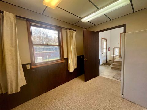 Tiny photo for 1 Golfview Drive, Logansport, IN 46947 (MLS # 202606282)