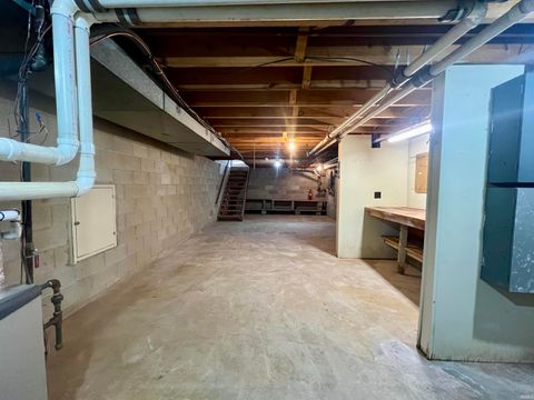 Tiny photo for 1 Golfview Drive, Logansport, IN 46947 (MLS # 202606282)