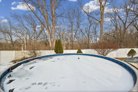 Tiny photo for 2900 High Street, Logansport, IN 46947 (MLS # 202604752)