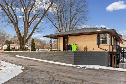 Tiny photo for 2900 High Street, Logansport, IN 46947 (MLS # 202604752)