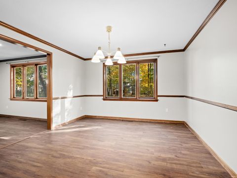 Tiny photo for 5134 W Arlington Park Boulevard, Fort Wayne, IN 46835 (MLS # 202543063)