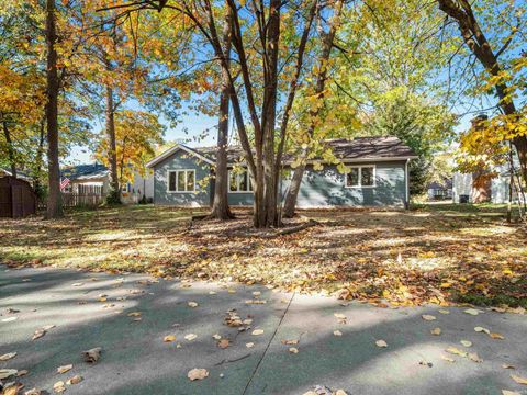 Tiny photo for 5134 W Arlington Park Boulevard, Fort Wayne, IN 46835 (MLS # 202543063)