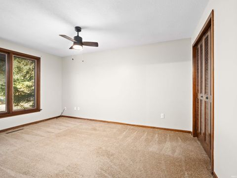 Tiny photo for 5134 W Arlington Park Boulevard, Fort Wayne, IN 46835 (MLS # 202543063)