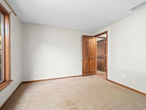 Tiny photo for 5134 W Arlington Park Boulevard, Fort Wayne, IN 46835 (MLS # 202543063)