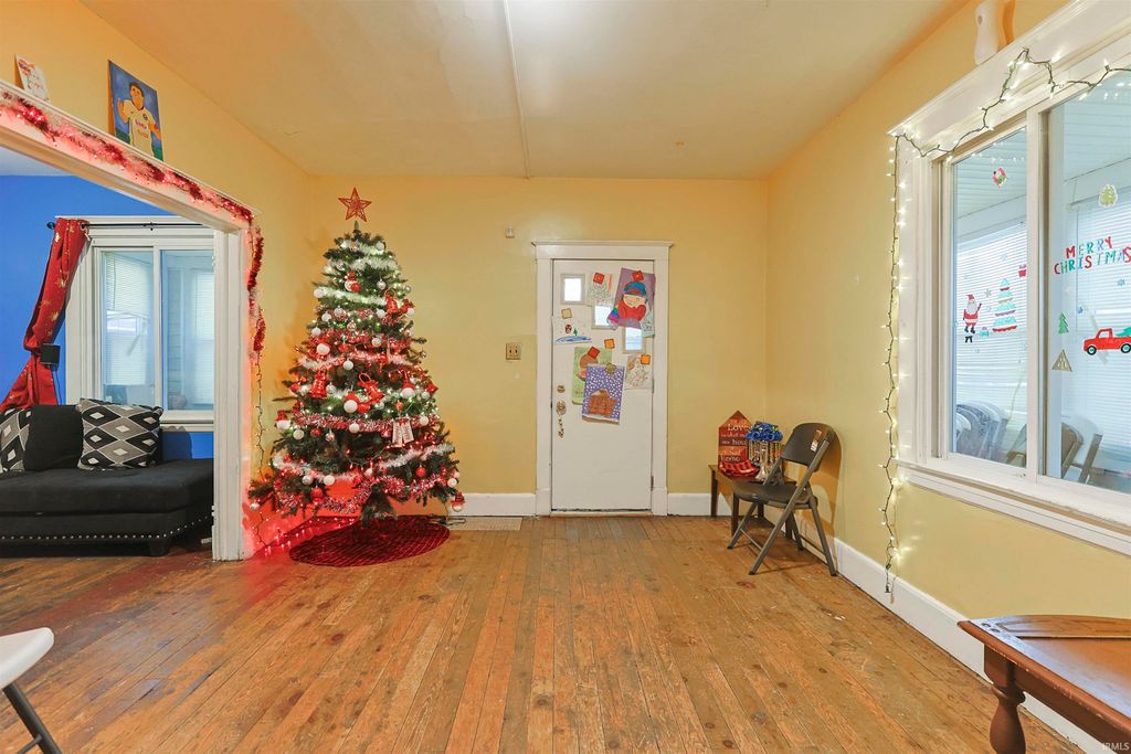 Photo of 1534 Dunham Street, South Bend, IN 46619 (MLS # 202548489)