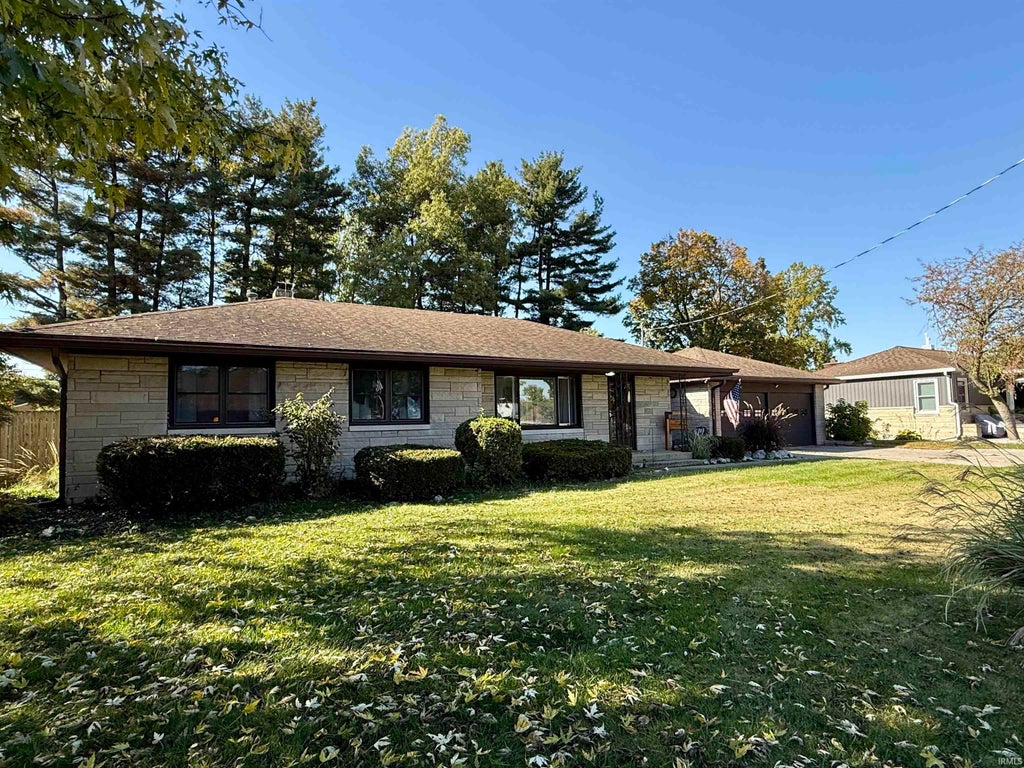 Photo of 1702 Ewing Road, Rochester, IN 46975 (MLS # 202643817)