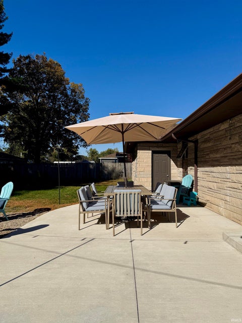 Tiny photo for 1702 Ewing Road, Rochester, IN 46975 (MLS # 202643817)