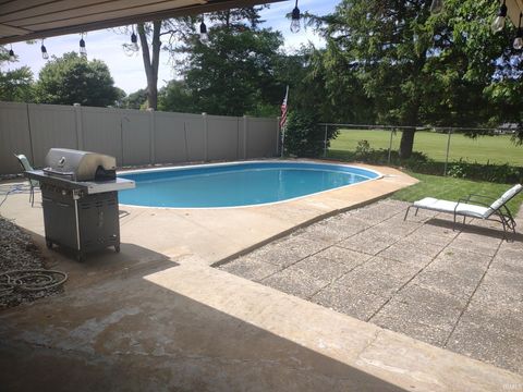 Tiny photo for 8904 W Lonebeech Drive, Muncie, IN 47304 (MLS # 202618449)