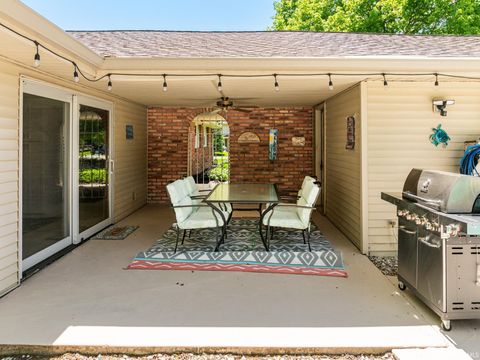Tiny photo for 8904 W Lonebeech Drive, Muncie, IN 47304 (MLS # 202618449)