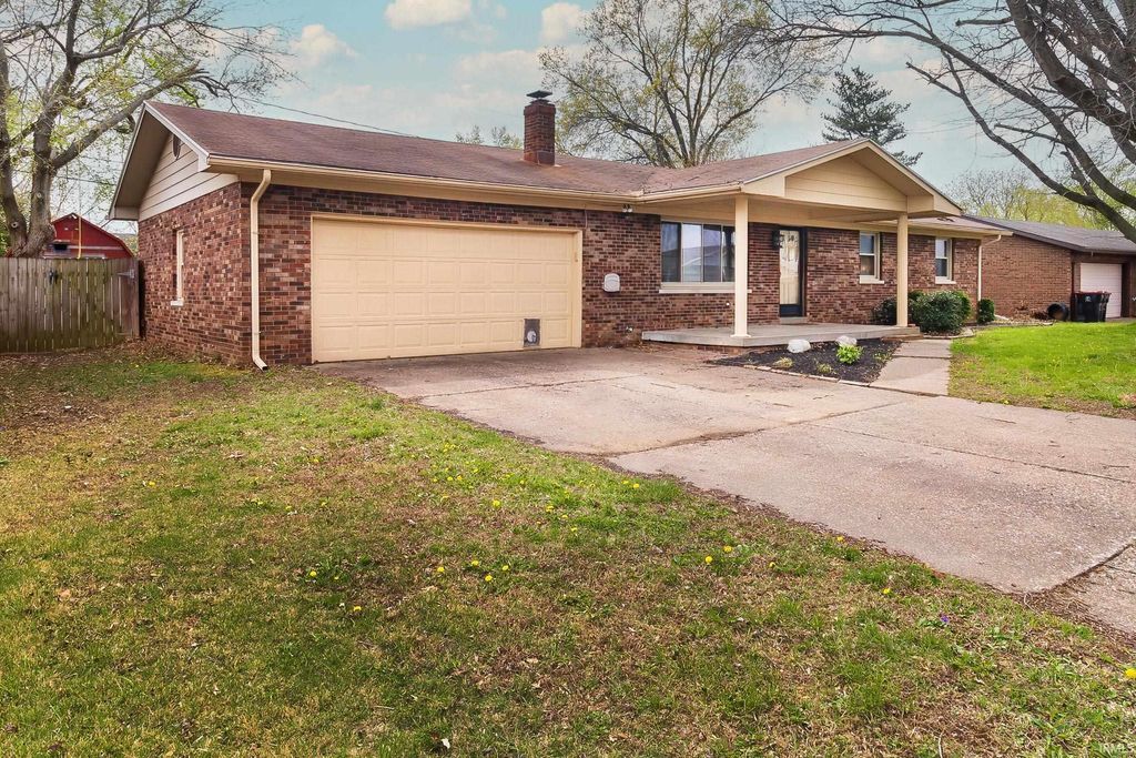 Photo of 408 Kennedy Drive, Mount Vernon, IN 47620 (MLS # 202611298)